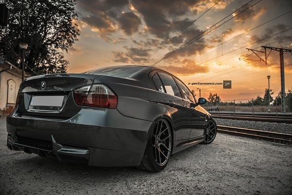 Z-Performance Seven Hyper Black 8,5x19 5x120 ET35 Velgen