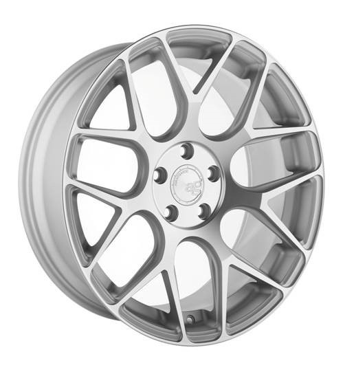 AVANT GARDE M590 8,5/9,5X19 inch 5X112 ET45/40 Silver Breedset