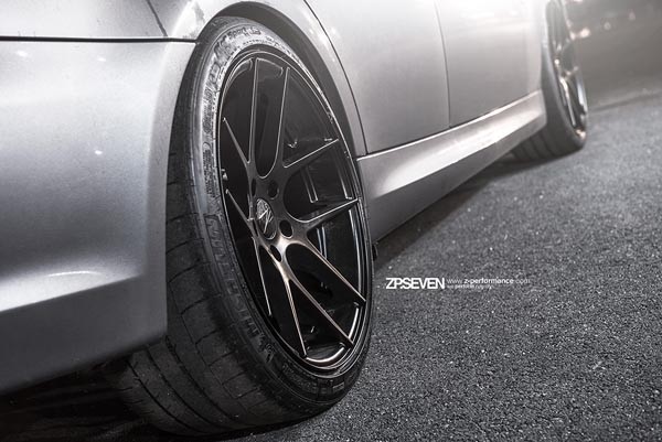 Z-Performance Seven Matte Black 10x20 5x120 ET35 Velgen