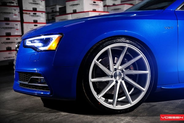 Vossen CVT 10.5x20 5x114 ET45 Metallic Gloss Silver Deep Face