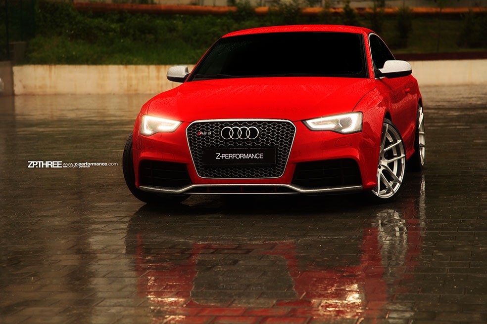 Z-Performance Three ZP.03 Hyper Silver 9,0x20 5x112 ET20 Velgen